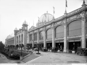 Vaaiga i le Palais des Beaux-arts, Fa